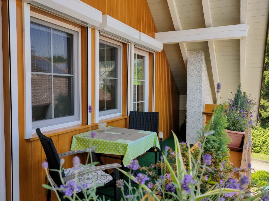 Balkon der größeren Ferienwohnung Haus Scheuble