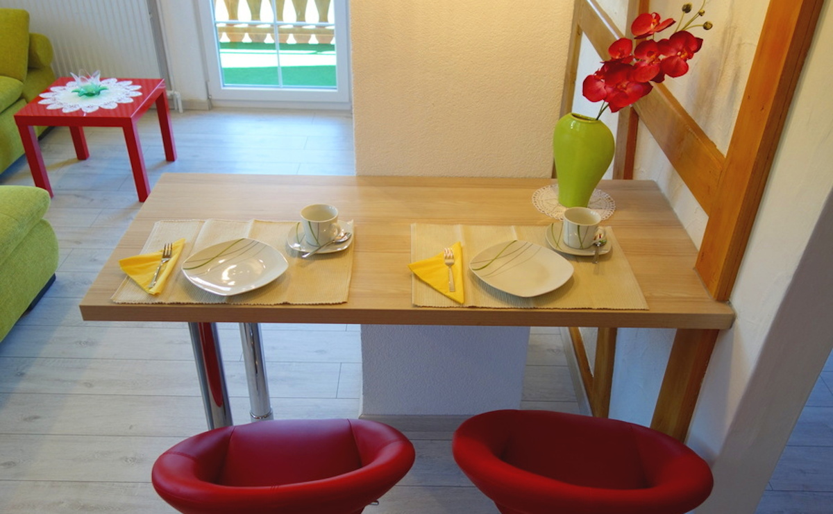 Essbereich der größeren Ferienwohnung Haus Scheuble